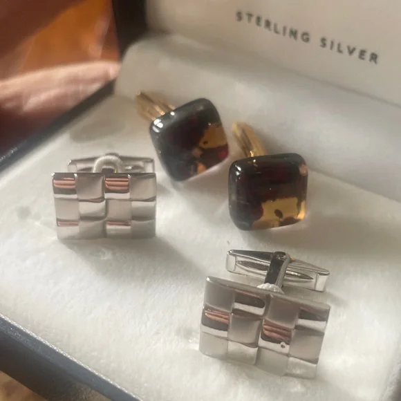 Silver and Brown Cufflinks Set - Picture 2 of 5